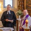 Dekan Matthias Krack und Pfarrer Luka Ilic beim Abschiedsgottesdienst in der Balzheimer Mauritiuskirche.