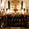 Der Musikverein Markt Wald stimmte mit seinem traditionellen Weihnachtskonzert in der Pfarrkirche Mariä Himmelfahrt auf besinnliche Weihnachten ein. 