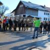 Bei sonnigem Wetter hatten die Musiker der Trachtenkapelle Apfeldorf viel Spaß bei ihrem Neujahranblasen durch das Dorf. 