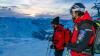 Das höchstgelegene Skigebiet der Allgäuer Alpen bietet ein herrliches Bergpanorama. Hier die Bergwacht bei der letzten Pistenkontrolle.