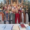 16 Sternsinger waren in Issing unter dem Motto „Sternsingen für Kinderrechte“ unterwegs.