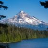 Der Mount Hood in Oregon: Im Kaskadengebirge an der Westküste Nordamerikas haben Forschende einen gewaltigen Grundwasserspeicher entdeckt.