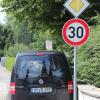 Schon jetzt gilt in Türkheim in einigen Straßen Tempo 30, was durch die Kommunale Verkehrsüberwachung kontrolliert wird. Ab Frühjahr soll im Ortskern sogar eine Tempo-20-Regelung gelten, hat der Gemeinderat beschlossen. (Archivfoto)