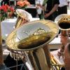 ... sich im Schalltrichter spiegelt, galt die Festmusik der Blaskapelle Zellingen. ALLE