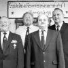 Die neue Führungsmannschaft für den Bezirksverband
Unterfranken des Bayerischen Soldatenbundes 1874 (von links): Kassenwart
Erich Weidinger, die stellvertretenden Vorsitzenden Erich
Radimirsky und Kurt Rommel, Schriftführer Gerd Radimirsky und
Vorsitzender Franz Sennefelder.
