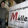 Harry Müller sucht die Selbstständigkeit, hat aber keinen Meistertitel. Theoretisch stellt dies seit letztem Jahr kein Problem mehr dar, doch praktisch
hatte er einige hohe Hürden zu überwinden. Das Landratsamt half ihm dabei.