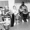 Das Trommeln auf afrikanischen Bongos war in Euerdorf willkommener Lehrstoff.
