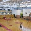 Besuch in der Harvey-Kaserne: Der ehemalige Hangar des Kitzinger Flugplatzes wird derzeit als Sporthalle genutzt, mit vielen Möglichkeiten, mit denen
sich die Soldaten fit halten können.