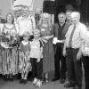 Zur Wiedereröffnung der Kaisermühle in Gänheim feierten Vertreter aus
Politik und Wirtschaft mit der Familie Kaiser.