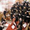 In der Michelriether Michaelskirche gaben am Samstag das Bachcollegium
Aschaffenburg und die Aschaffenburger Kantorei unter Leitung von
Kirchenmusikdirektor Christoph Emanuel Seitz ein Konzert zum Gedenken an
die Bombardierung Aschaffenburgs.