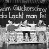 Als Klapperburschen trat in diesem Jahr das "Gückerquartett" auf. Auf
dem Foto (v. li.): Bernd Diemer, Guido Morber und Sitzungspräsident
Martin Erhard.