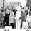 Nikolausfeier mit bfz-Leiter Wolfgang Braun-Müller (Bild von links), Gerlinde Arians (IHK), Schwester Iduberga und (von rechts) Koordinatorin Dagmar
Gerber, Ausbilderin Ingrid Klier und (sitzend) Walburga Klee (IHK).