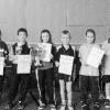 Erfolgreicher Tischtennis-Nachwuchs II: Bei der unterfränkischen Einzelmeisterschaften der Schüler C schafften in
der Alterklasse II den Sprung aufs Siegerpodest: (von links) Eva Morhard (TTC Stockstadt, Platz 3), Nicola Schmitt
(FV Opferbaum, Platz 3), Florian Schreiner (TV Hofstetten, Platz 1), Mandy Schwarzbauer (TSV Reichenberg, Platz
1), Kilian Ort (TSV Bad Königshofen, Platz 3), Laura Schießer (SV Bergtheim, Platz 2), Nico Braun (VfL
Kleinlangheim, Platz 3) und Christopher Nagel (TSV Alzenau, Platz 2).