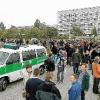 Für viele Erstsemester wurde der erste Studientag wegen der Bombendrohung erst einmal eine Begegnung mit der Polizei.