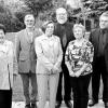 Das Senioren-Forum des Dekanats Haßfurt wählte eine neue
Vorstandschaft. Unser Bild zeigt von links: die Ehrenvorsitzende Rosa Böhm, den
Schriftführer Hans Sperandio, die erste Vorsitzende Maria Kampmann, den
Altenseelsorger Pfarrer Josef Hauck, die zweite Vorsitzende Johanna Krug,
und den Kassier Gottfried Graf.