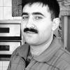 Ramazan Acar: "Ich bin
uneingeschränkt für einen Beitritt der
Türkei zur EU. Die Türkei gehört zu
Europa. Ich etwa bezeichne mich
als Türke und Kurde, unsere
internen Probleme haben wir also
gelöst. Auch wirtschaftlich hat sich
viel getan, die Leute haben Geld,
sind nicht arm. Ich finde es schade,
dass es noch über zehn Jahre
dauern soll, bis der letzte Schritt
tatsächlich vollzogen ist."
