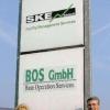 Die SKE-Firmengruppe und ihre erfolgereichen "Macher": Hermann Merkl
ist Geschäftsführer der Bauunternehmung Ehrenfels und Direktor der
international tätigen SKE-Gruppe mit Hauptsitz in Karlstadt. Die
kaufmännische Leitung hat Prokuristin Gisela Heidrich. Die SKE ist ein
Tichterunternehmen des französischen Vinci-Konzerns.