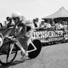 In der Hitze des Nachmittags: Judith Arndt nach der ersten Runde. Die Silber-Medaillen-Gewinnerin des olympischen Straßenrennens von Athen vom
Team Nürnberger holte auf der A 71 ihren dritten nationalen Zeitfahr-Titel in Folge.