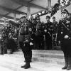 Obersturmführer Willy Sachs (rechts) bei der Eröffnung des Stadions in SS-Uniform zusammen mit Franz Ritter von Epp.