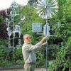Jürgen Maetschkes Windspiele aus Computer-Schrott und Fahrradteilen
werden beim Kunsthandwerkermarkt an der Haunermühle zwischen
Marktheidenfeld und Erlenbach zu sehen sein.