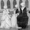 In Barockkleider gehüllt verkörperten die jungen Frauen des Sackenbacher Showballets beim Kabüttabend lebendig gewordene Bilder in einem
Museum.