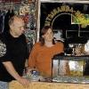 Wie man ein Aquarium einrichten kann und was dabei beachtet werden muss, darüber informierte Klaus Kirchner (rechts) gemeinsam mit dem
Vorsitzendem der Aquarianer, Günter Hiller, Paul Stein und Ursula Stein.