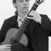 Junger Gitarrenvirtuose aus
Bosnien-Herzegowina: Sanel Redzic.