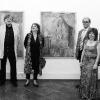Bilder von Emil Maetzel und Dorothea Maetzel-Johannsen, beides führende Mitglieder der Künstlergruppe
Hamburger Sezession, sind derzeit im Schloss Oberschwappach und in der Galerie im Saal zu sehen. Unser Bild zeigt
bei der Vernissage Bürgermeister Werner Schneider, Jan Buchholz und Doris von Zitzewitz, die Enkel des
Künstlerehepaares, den Vorsitzenden des Kulturvereins Robert Endres sowie das Galeristenehepaar Eleonore und
Egon Stumpf.