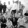 Die Protagonisten der Scherenburgfestspiele 2006 trafen sich auf der Bühne - ihrer künstlerischen Heimat in den nächsten Wochen (hinten von links):
Vereinsvorsitzender Hans Michelbach, Restaurantleiterin Steinbacher Hof Kathrin Auth, Regisseur Raimund Binder, Burgwirt Torsten von der Brelie,
Künstlerischer Leiter und Regisseur Horst Gurski. Mittlere Reihe von links: "Tempelherr" Wolf-Guido Grasenick, "Nathan der Weise" Lothar Didjurgis,
"Katharina" Waltraud Flederer, Publikumsliebling Stephan Tölle , Bühnenbildner Thomas Hoffmann. Vordere Reihe von links: Regieassistentin Derya
Güven, "Kalle Blomquist" Andre Koblinger, "Eva-Lotte" Anna Staab und "Anders" Johannes Radon.