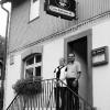 Ruth und Klaus Goßmann laden