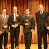 Allen Anwesenden des Festempfanges in Kürnach war die Freude über den neuen Pfarrer und Pfarrvikar anzusehen (von links): Vorsitzender des Pfarrgemeinderates Dr. Horst Herion, 1. Bürgermeister Manfred Ländner, Pfarrvikar Matthias Karwath, Pfarrer Joachim Bayer, stellv. Landrat Waldemar Brohm und Gemeindereferent Hubert Hemmerich nach dem Festgottesdienst.