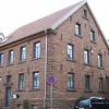Im Neubrunner Mühlweg liegt das „Institut Schilling“. Der Inhaber Norbert Schilling fühlt sich vom Schwerlastverkehr immer mehr gestört.