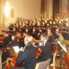 Ganz im Zeichen moderner englischer Musik stand das diesjährige Adventskonzert der Berufsfachschule für Musik in der
Stadtpfarrkirche von Bad Königshofen. Im Mittelpunkt der Aufführung stand das "Magnificat" von John Rutter.