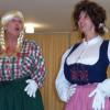 Umwerfende Komik beim Playback von Karin Kaiser und Andrea Karch als Margot und Maria Hellwig. Sie wurden mit viel Beifall belohnt.
