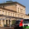 Die Deutsche Bahn AG hat jetzt offiziell bestätigt, dass der Kissinger Bahnhof zu jenen gehört, die verkauft werden sollen.