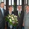 Werner Küntzel (zweiter von rechts), Leiter des Hochbauamtes, geht in den Ruhestand. Seine Frau Christa freut sich sichtlich. Von OB Gudrun Grieser (rechts) und Baureferent Jochen Müller gab es bei der Abschiedsfeier Worte des Lobes und Dankes.