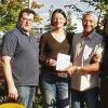 Maintal (ann)   Ihr alljährliches gemeinsames Sommerfest haben Christoffel Objekteinrichtungen, die Rechenfabrik GmbH und das Allmilmö Küchenstudio in der Amsterdamstraße 8 im Maintal als spanischen Abend gemeinsam mit ihren Kunden gefeiert. Bei Köstlichkeiten von Max Matreux, Musik und einer Flamenco-Tanzeinlage genossen sie angenehme Stunden. Highlight des Abends war das Gewinnspiel, bei dem es ein Traumwochenende in Sevilla als Preis gab. Gewinnerin der Reise ist Eva Spath von der Firma Spath Electronic in Schweinfurt. Im Bild von links: Theo Strobl (Allmilmö Küchenstudio), Eva Spath, Werner Christoffel (Christoffel Objekteinrichtungen) und Gabriele Pietzko (Rechenfabrik).