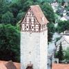 Ob das Jörgentor nun 1348 oder 1251 erbaut worden ist: sicher ist auf alle Fälle, dass der Torturm im August für vier Wochen komplett eingerüstet wird, um die Schäden am Dach beheben zu können.