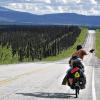 Die letzte Etappe bis zur Nordspitze Alaskas führte über den Dalton Highway, eine 800 Kilometer lange Schotterpiste, die zur Versorgung der Ölfelder am 70. Breitengrad gebaut wurde.