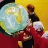 Heute ist in Deutschland der Weltkindertag. Die Vereinten Nationen wollen damit auch in der westlichen Welt auf das Schicksal von Kindern in Entwicklungsländern aufmerksam machen.