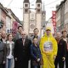 Sie organisieren das Stadtfest 2007: (von links) Robert Menschick, Peter Krones, Christian Dotzel, Melanie Kubin, Yann Tuttas-Sillamy, Heribert Endres, Claudia Bienek, Kai Hölscher, Florian Schäfer, Wolfgang Schwalm, Pierre Marotte, Helga Lotz und Fritz Panocha.
