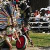 Farbenprächtig war die Bekleidung der Omoteotl-Azteken, die beim Westernfest ihre Tänze zeigten.