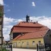 Saniertes Rathaus in Hellingen, im Erdgeschoss mit Gaststätte und Frisörsalon, im Obergeschoss mit Verwaltungsräumen, Sitzungssaal u. Vereinsräume.