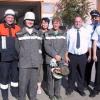 Erstmals beteiligten sich bei der Gollhöfer Feuerwehr zwei Frauen an der Leistungsprüfung. Im Bild von links: Bürgermeister Werner Pfadler, Gerd Wagner, Erhard Winter (beide Goldrot), Heidrun Scherer-Strauß, Elke Guttroff (Stufe 1), Kommandant Bernhard Much, Kommandant Bernd Dingfelder und Kreisbrandmeister Jochen Hirsch.