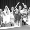Mit einer musikalischen Reise durch Europa begann das Sommerkonzert der Iphöfer Karlheinz-Spielmann-Volksschule. Der Erstklässler-Chor hatte dafür Grußbotschaften in mehreren Sprachen parat.