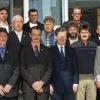 Geschäftsleitung und Betriebsrat von Bosch Rexroth mit den Jubilaren aus den Werken Schweinfurt und Volkach.