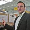 Michael Schürger von der Spedition Geis schickt mit seinen Mitarbeitern große Container-Schiffe über die Weltmeere.