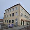 Die Bonaventura-Fachoberschule (Konviktstraße 12) ist im Scala-Gebäude in Dillingen zu finden. Der Eingang ist auf der Rückseite des Gebäudes.