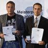 Bayerns Landwirtschaftsminister Josef Miller (rechts) überreichte gemeinsam mit Peter Seidl (links), dem Vorsitzenden des Meisterverbandes, die Staatspreise an (von links) Alexander Füller (Werneck) und Ralf Schmitt (Herlheim).