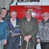 Für ihre 60-jährige Vereinszugehörigkeit wurden von der Feuerwehr Mittelsinn Gerd Henning, Ludwig Ommert, Ernst Roth, Melchior Roth und Richard Wolf sowie der scheidende Bürgermeister Karl Kratz für sein langjähriges Wirken geehrt. Die Ehrung nahmen Kommandant Heiko Schiefer (ganz links) sowie die Vorsitzenden Helmut Wolf und Hans-Ekkehard Rösch (ganz rechts) vor.